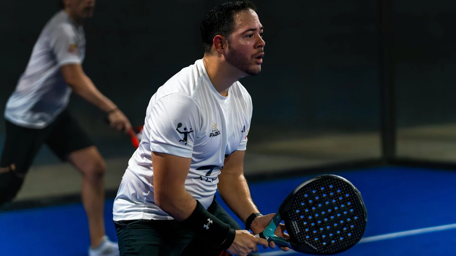 How much does a padel court cost to build?